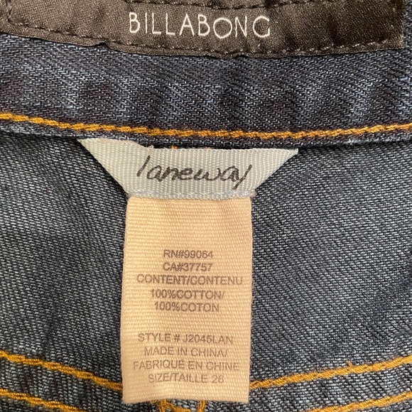 BILLABONG Shorts - Picture 4 of 4